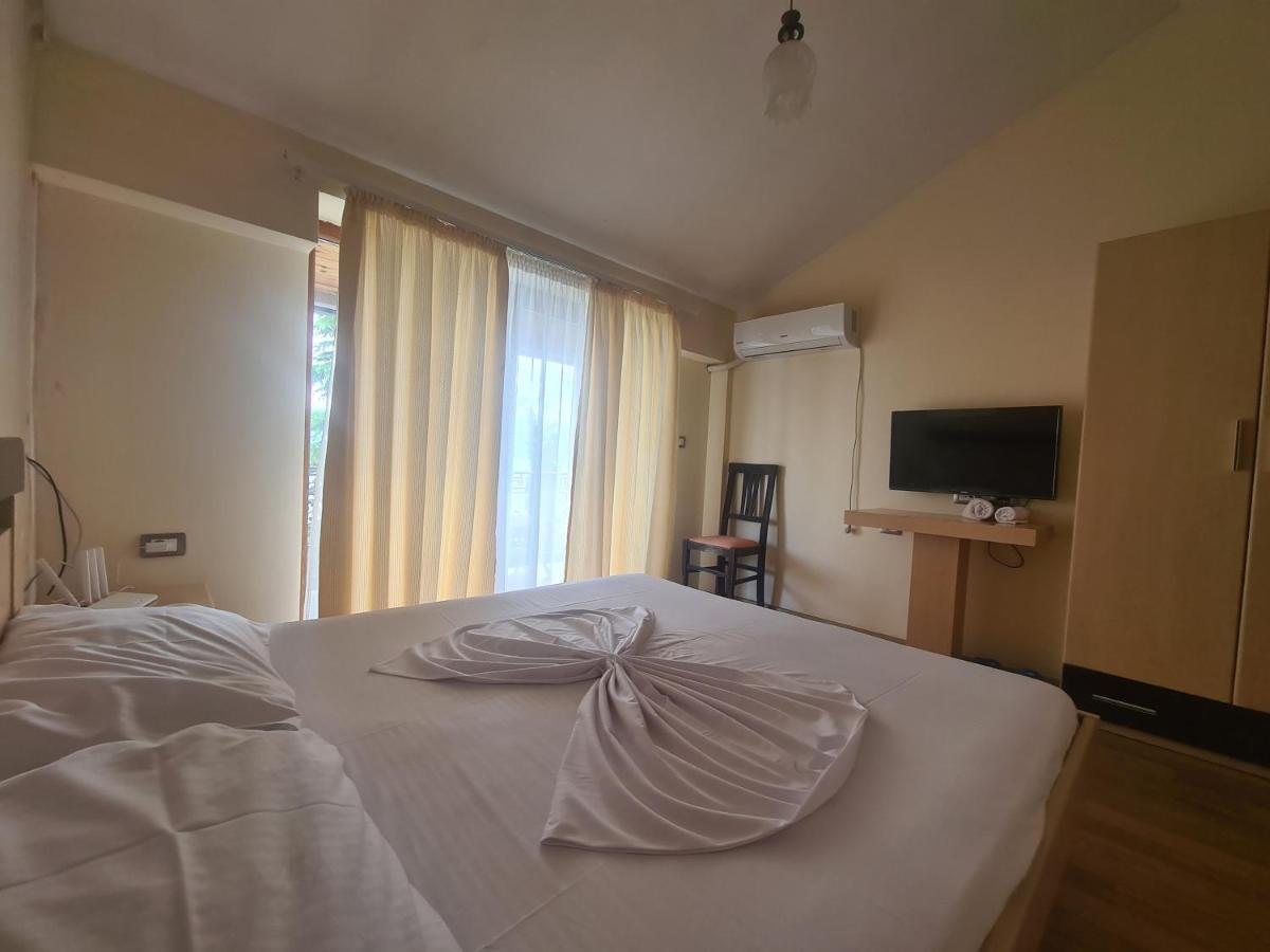 Hotel Kukesi Lini المظهر الخارجي الصورة